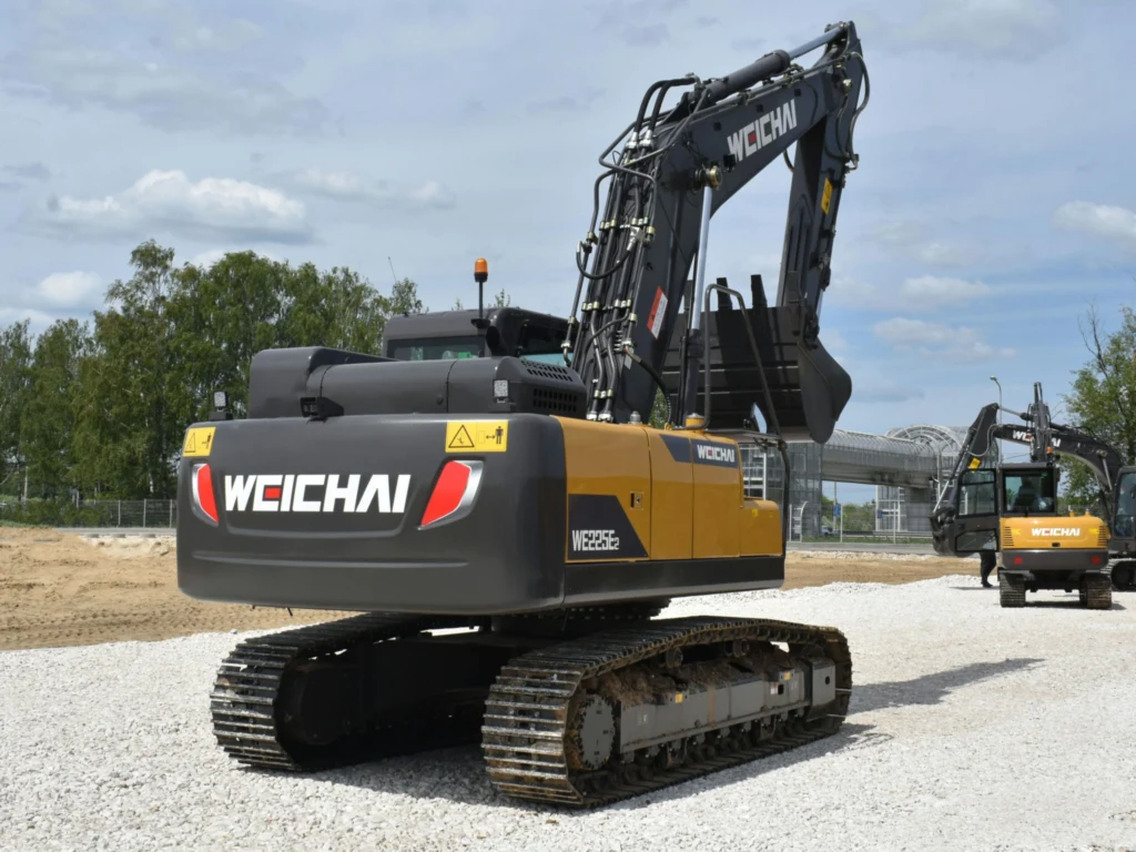 Гусеничный экскаватор Weheavy WE225Е2-N — изображение 5