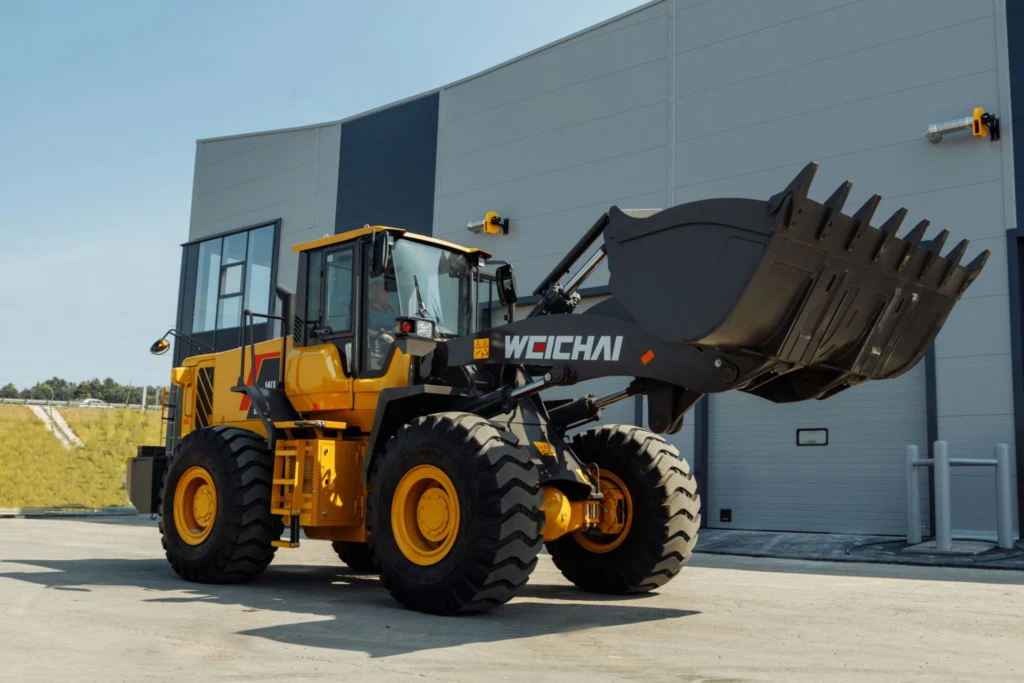 Фронтальный погрузчик Weheavy WL856H — изображение 7