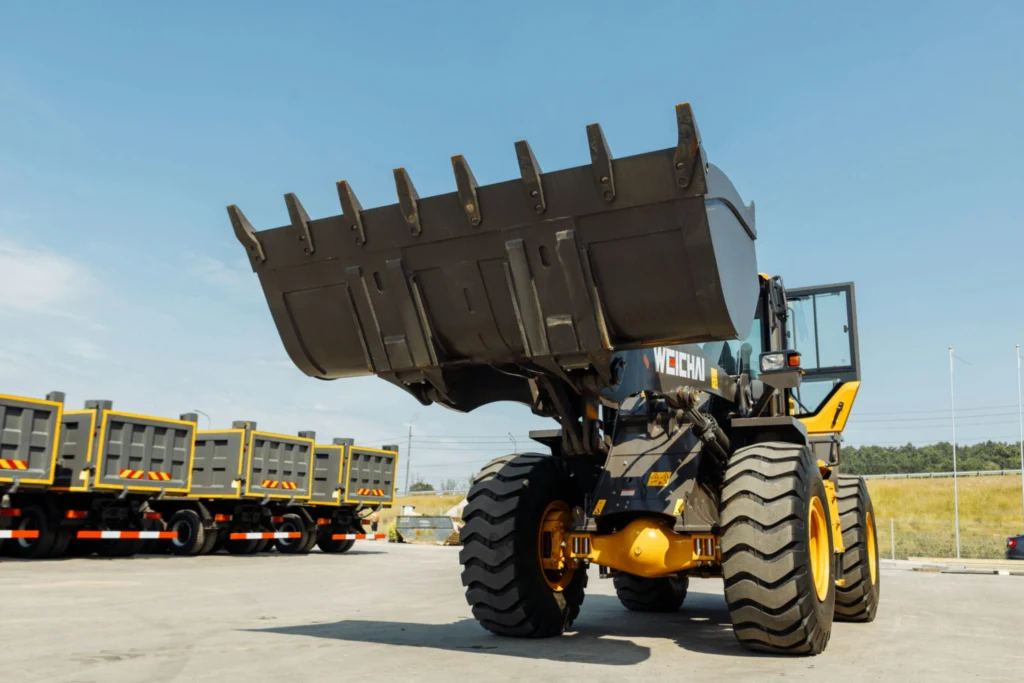 Фронтальный погрузчик Weheavy WL856H — изображение 9