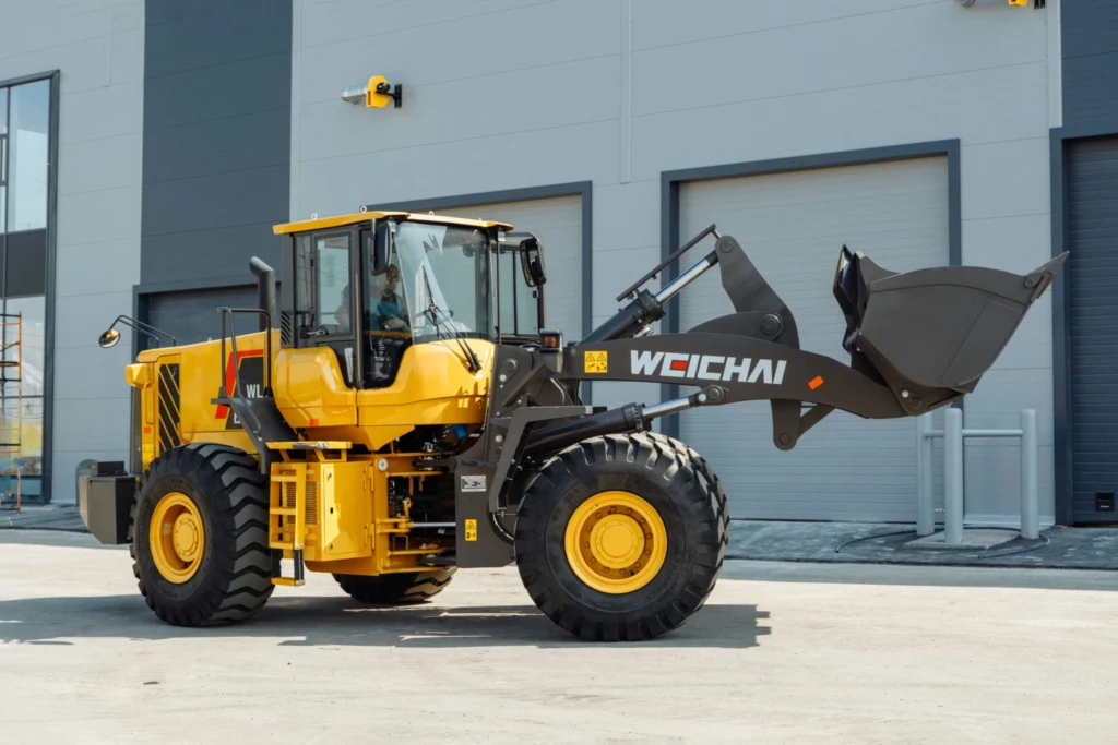 Фронтальный погрузчик Weheavy WL856H — изображение 11
